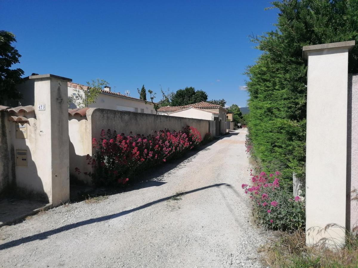 A L'Ombre De L'Olivier Apartment LʼIsle-sur-la-Sorgue Екстериор снимка
