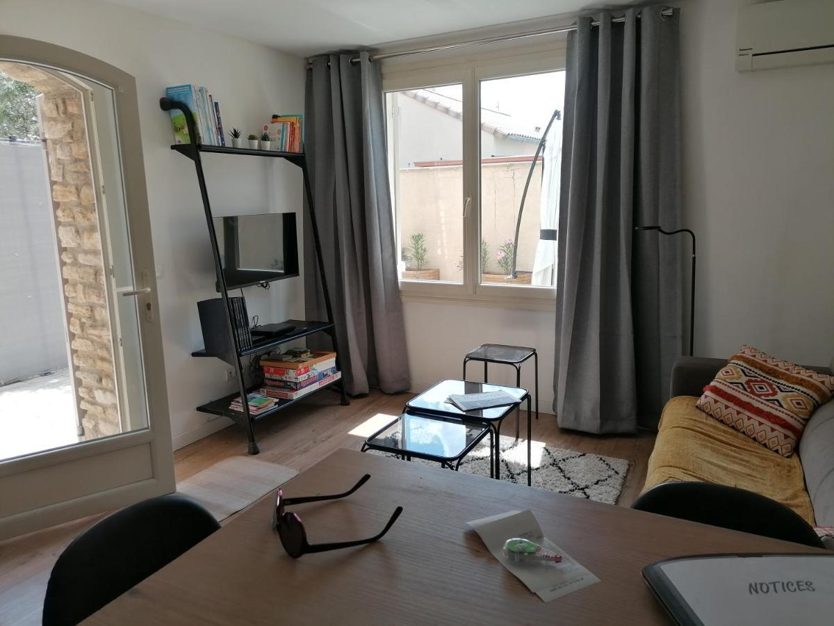 A L'Ombre De L'Olivier Apartment LʼIsle-sur-la-Sorgue Екстериор снимка